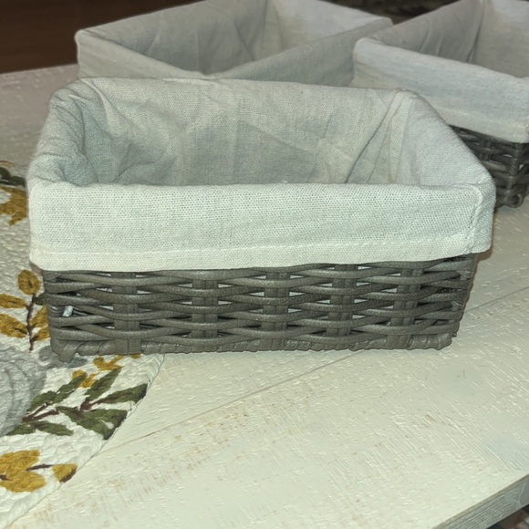 4!! All fit into one easy way to mail! So many uses~ 4 great matching baskets! - Picture 6 of 9